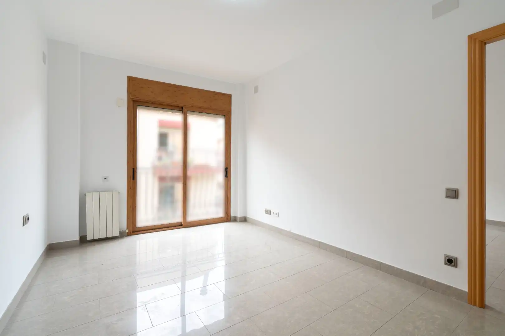 Habitación de Ático en venta en Santa Coloma de Gramenet con Aire acondicionado, Calefacción y Terraza