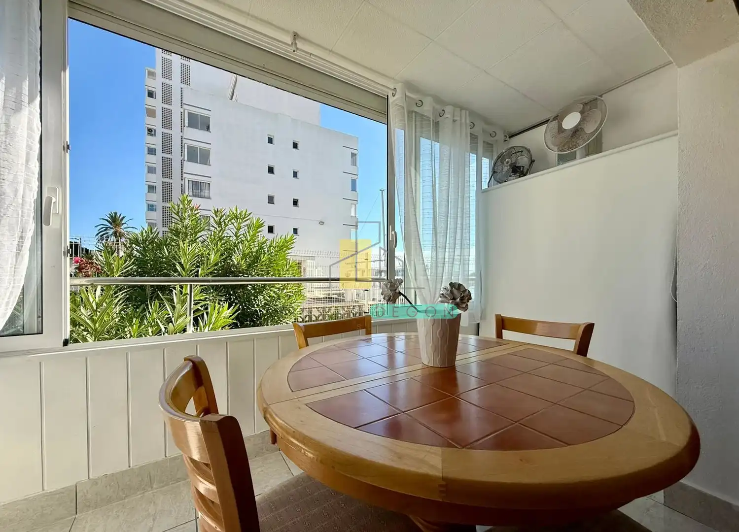 Terrasse von Wohnungen zum Verkauf in Roses mit Heizung, Privatgarten und Möbliert