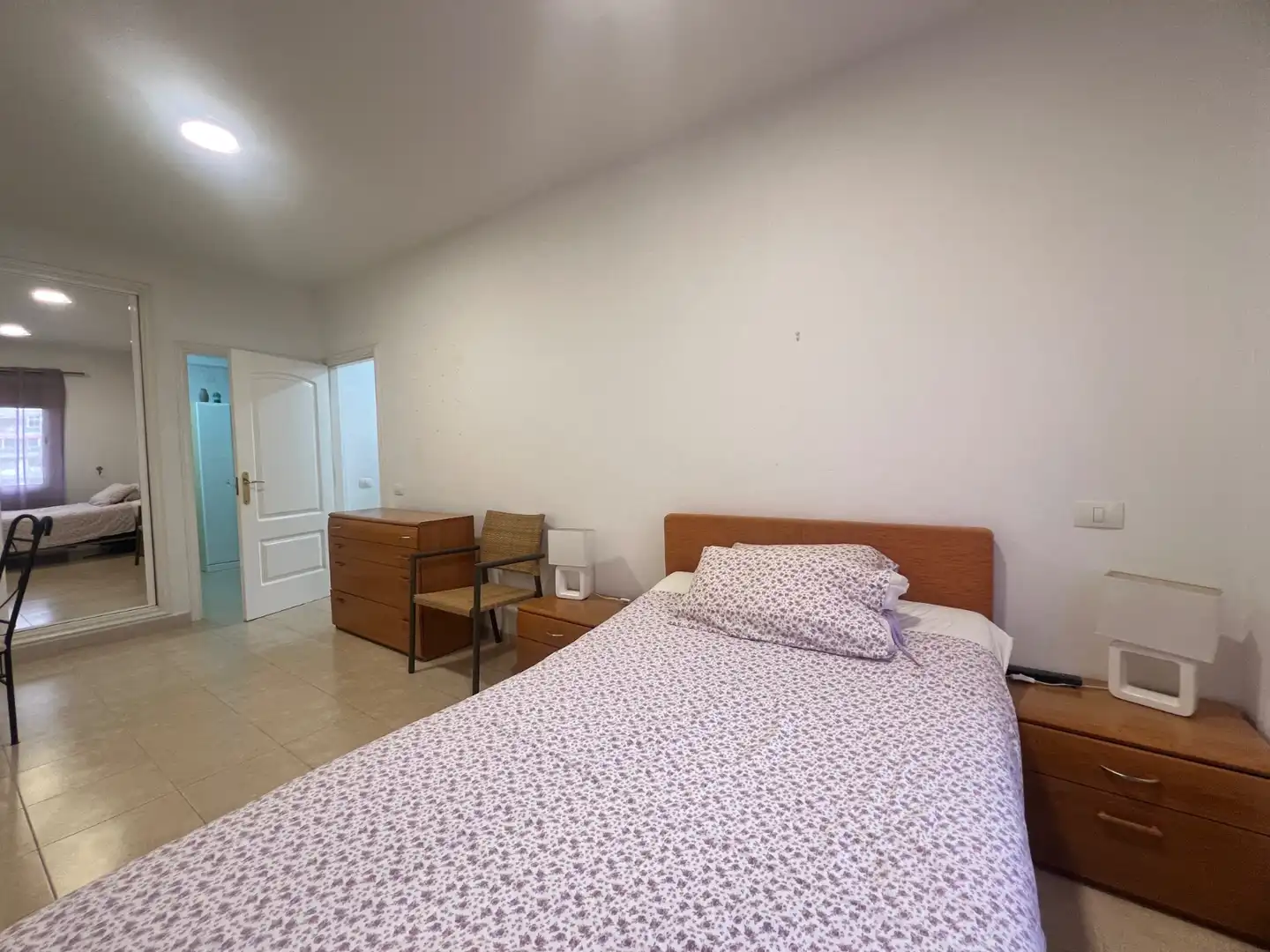 Habitación de Piso de alquiler en Puerto de la Cruz con Terraza y Piscina comunitaria