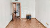 Living room of Flat for sale in  Madrid Capital  with Air Conditioner, Heating and Private garden