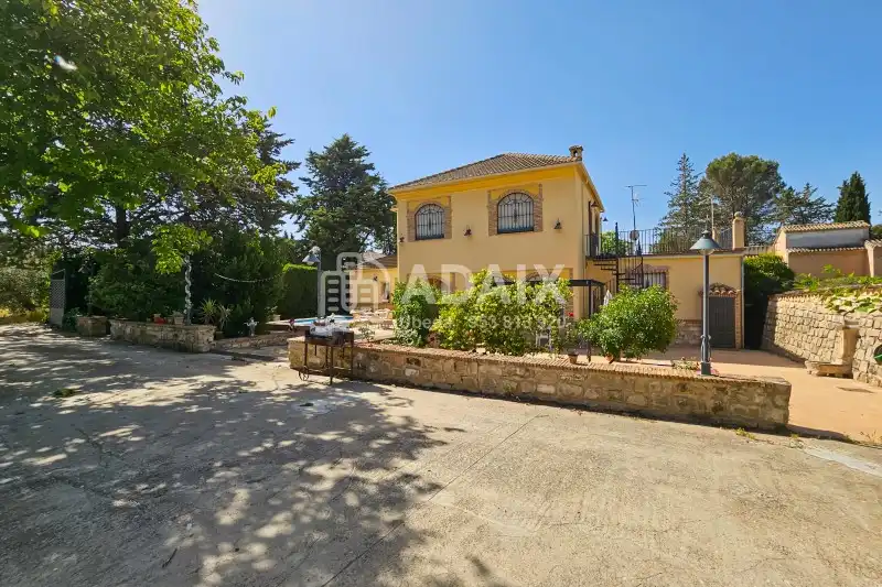 Garden of Houses for sale in Úbeda  with Air Conditioner, Heating and Terrace