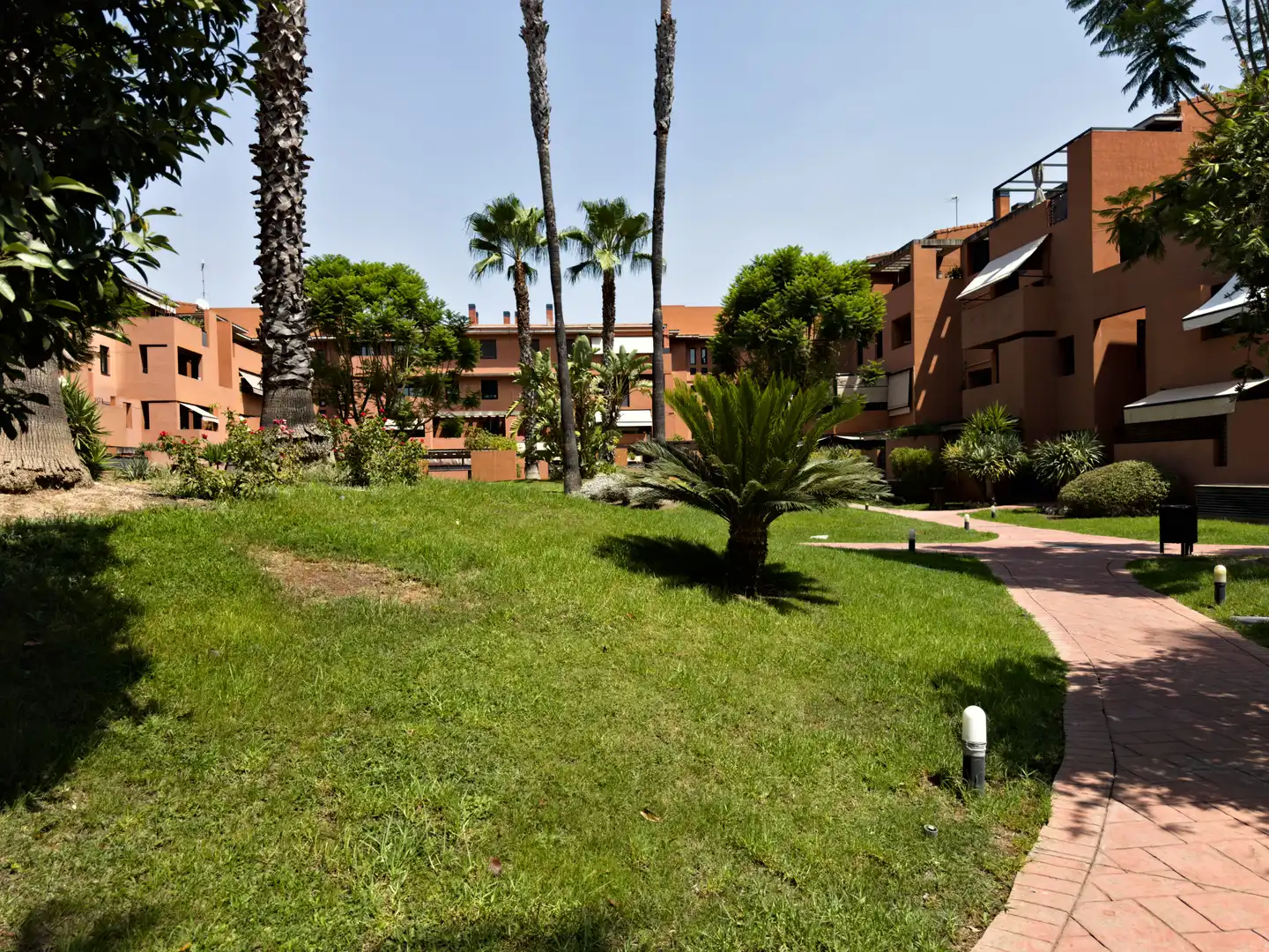 Jardín de Ático en venta en San Juan de Aznalfarache con Aire acondicionado, Calefacción y Terraza