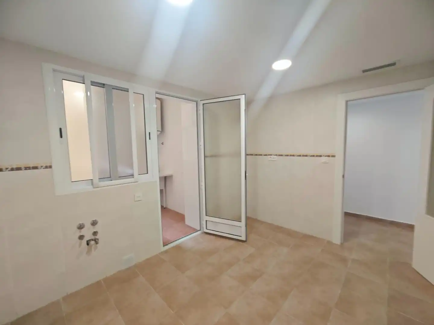 Kitchen of Flat for sale in Murcia  with Storage room and Balcony