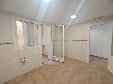 Flat with balcony for sale in Pedanías Este