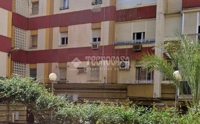 Exterior view of Flat for sale in  Sevilla Capital