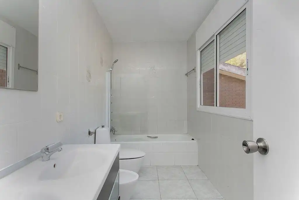 Semi-detached house for sale in C/ Ferrer i Guardia, imagen 28