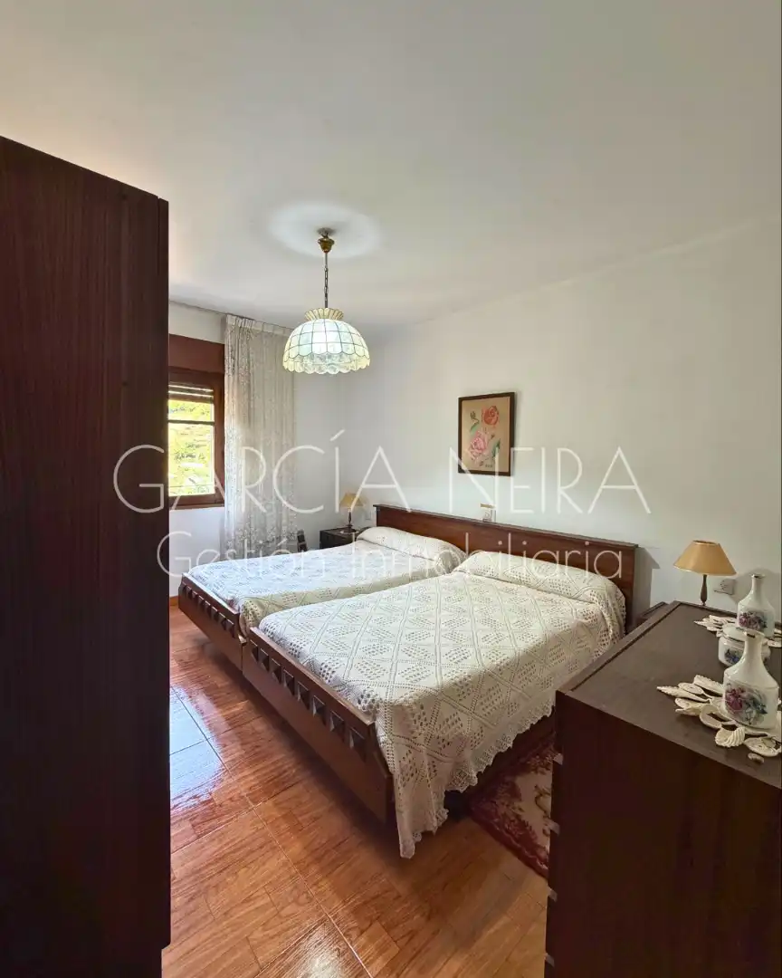 Bedroom of Flat for sale in Quirós  with Heating, Furnished and Microwave