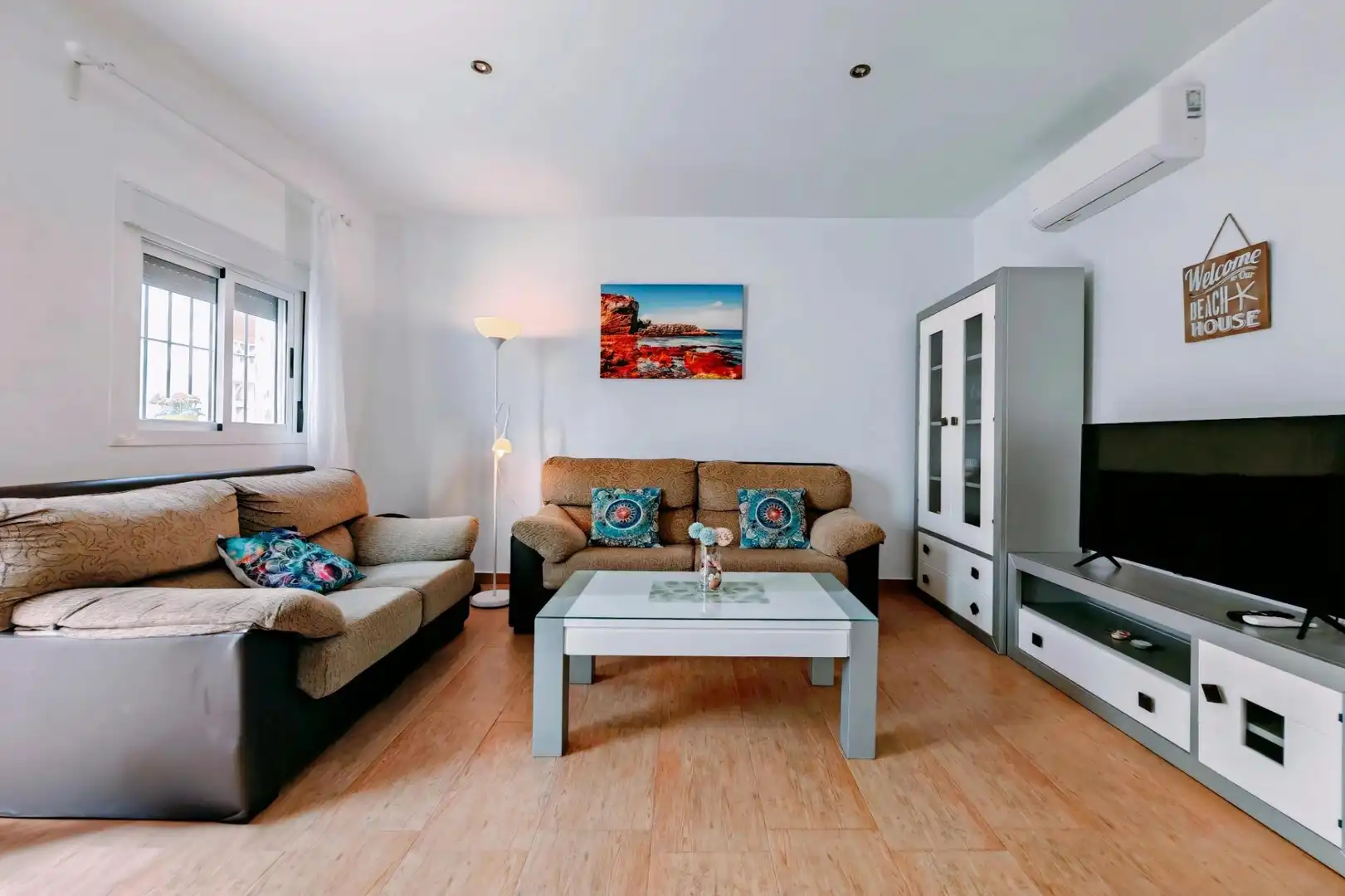 Living room of Houses for sale in Vejer de la Frontera  with Air Conditioner, Terrace and Furnished