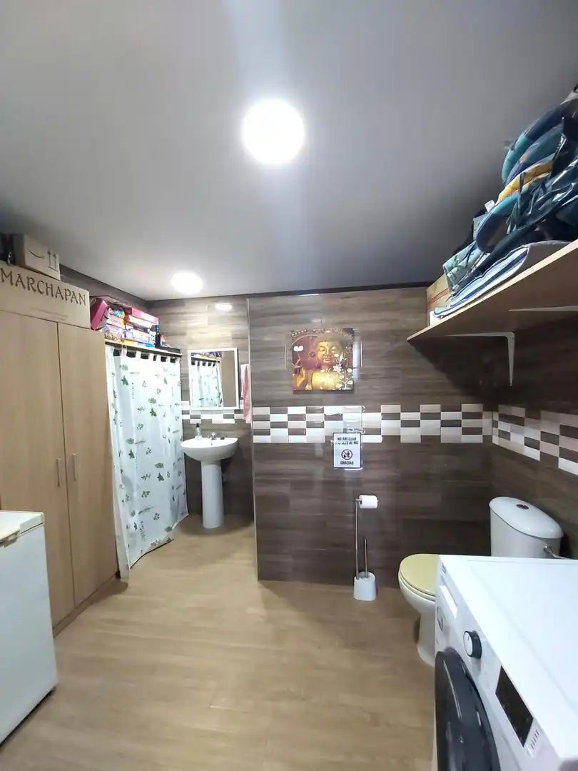 Baño de Casa o chalet en venta en Utrera con Aire acondicionado, Jardín privado y Trastero