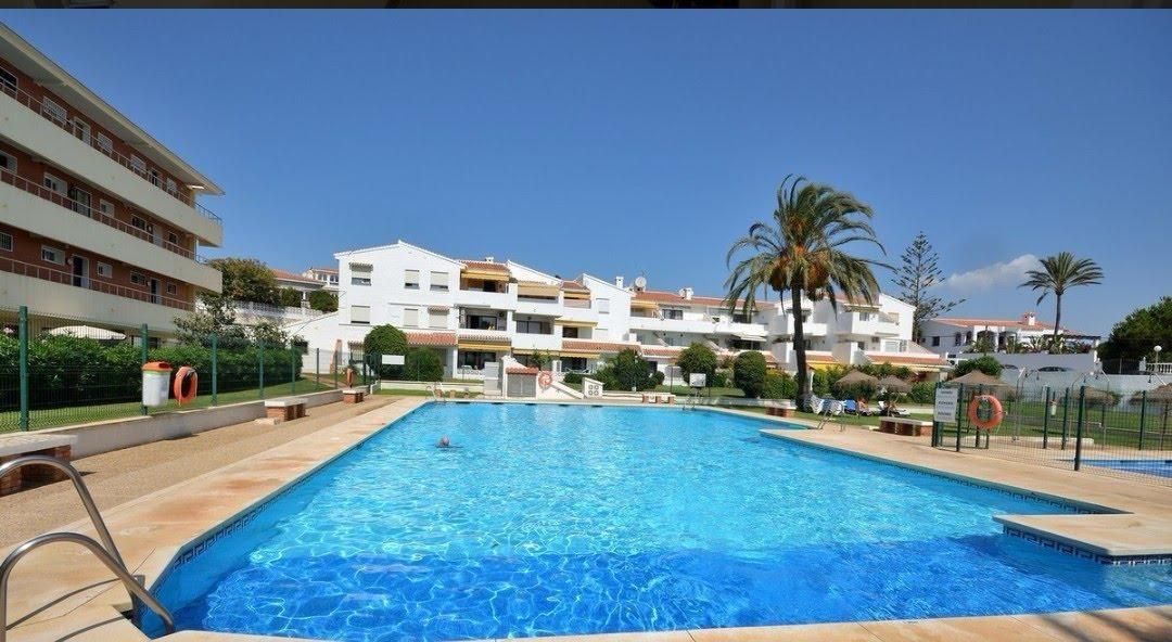 Swimming pool of Apartment for sale in Mijas  with Terrace and Community pool