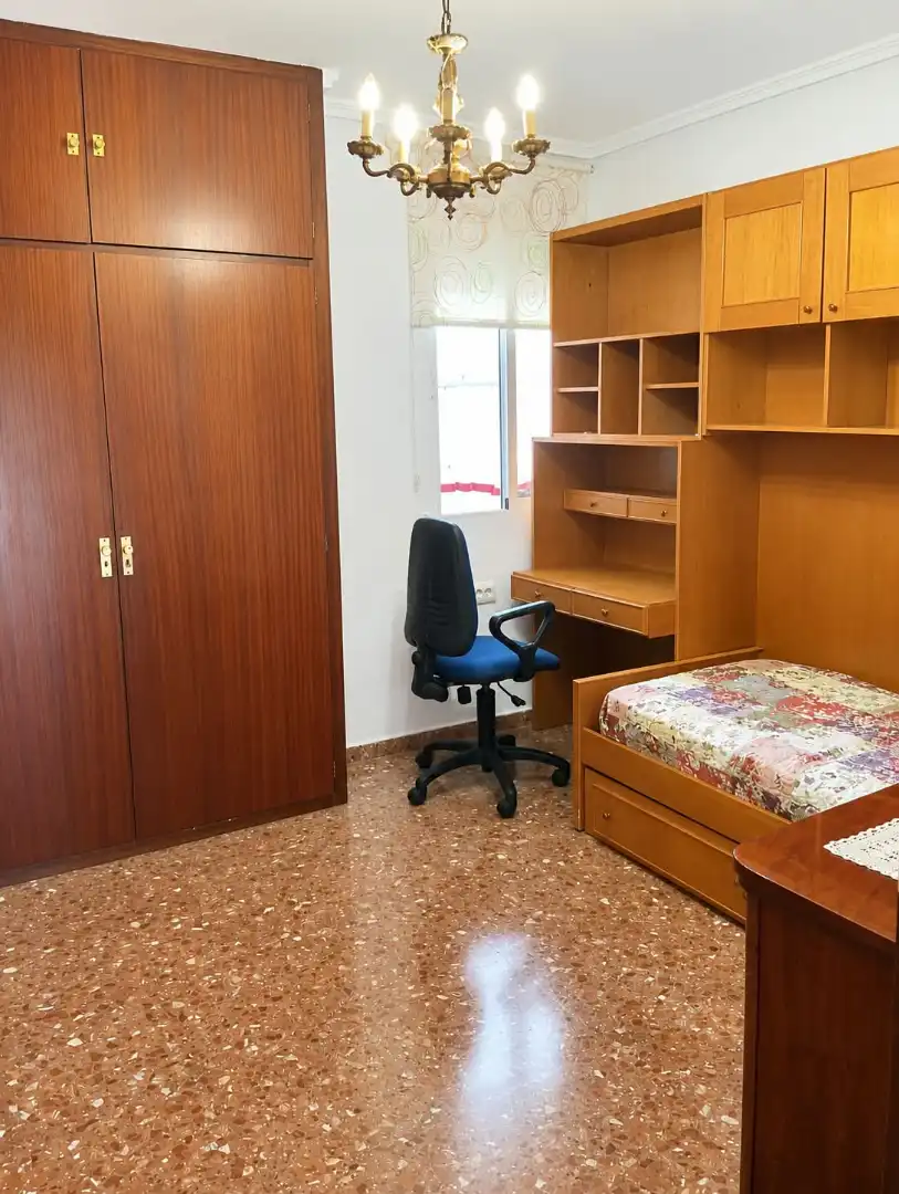 Bedroom of Flat for rent in Valencia  with Air Conditioner, Furnished and Oven