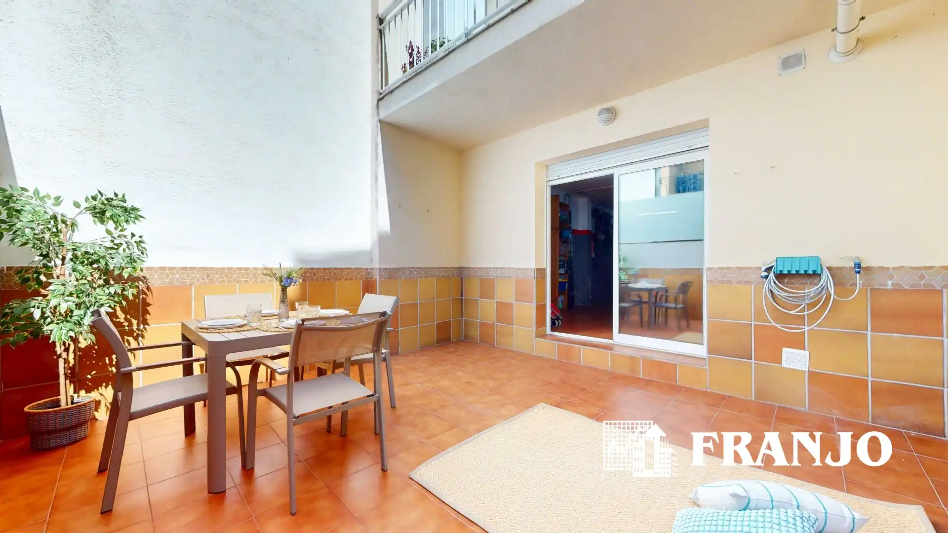 Terraza de Casa adosada en venta en Barberà del Vallès con Aire acondicionado, Calefacción y Terraza