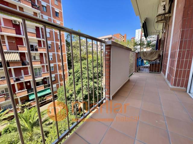 Piso en Venta en de Guipúscoa en Sant Martí de Provençals