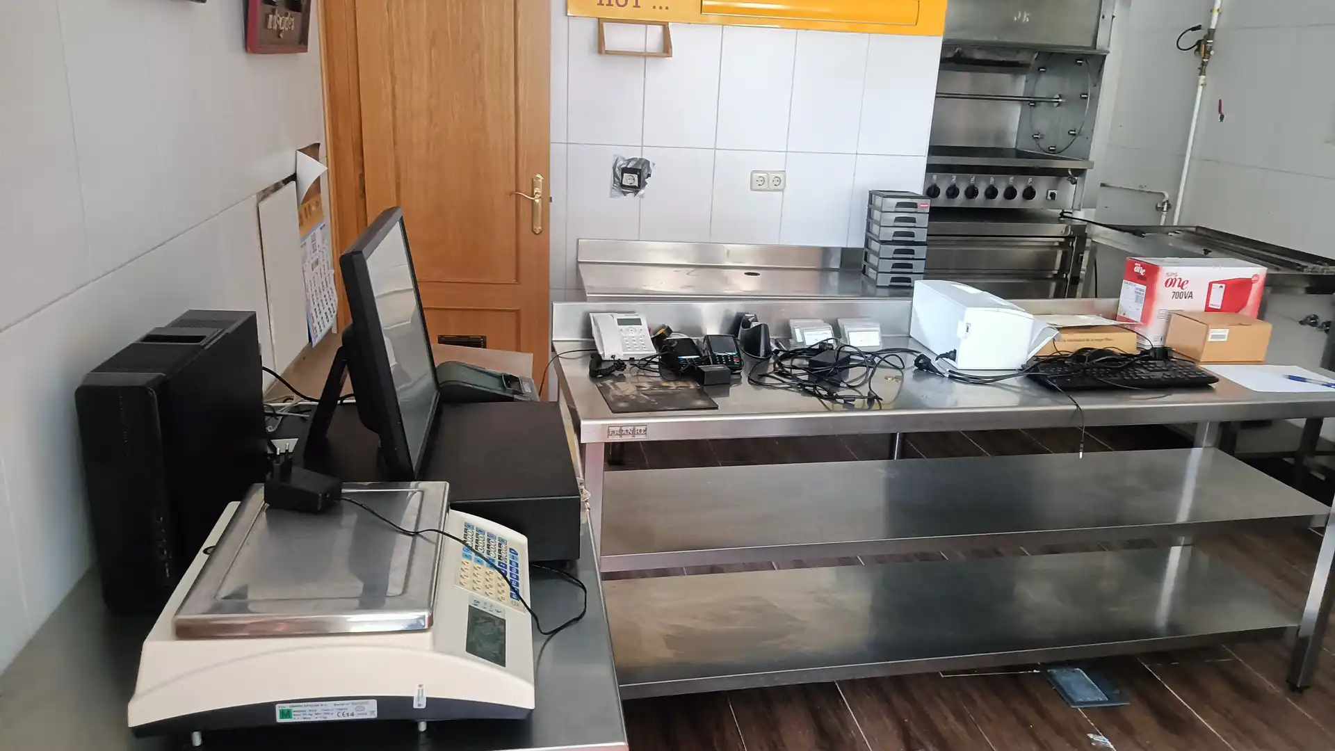 Local en venta en Calle de la Alcarria, Los Valles - Sanz Vázquez - El Fuerte