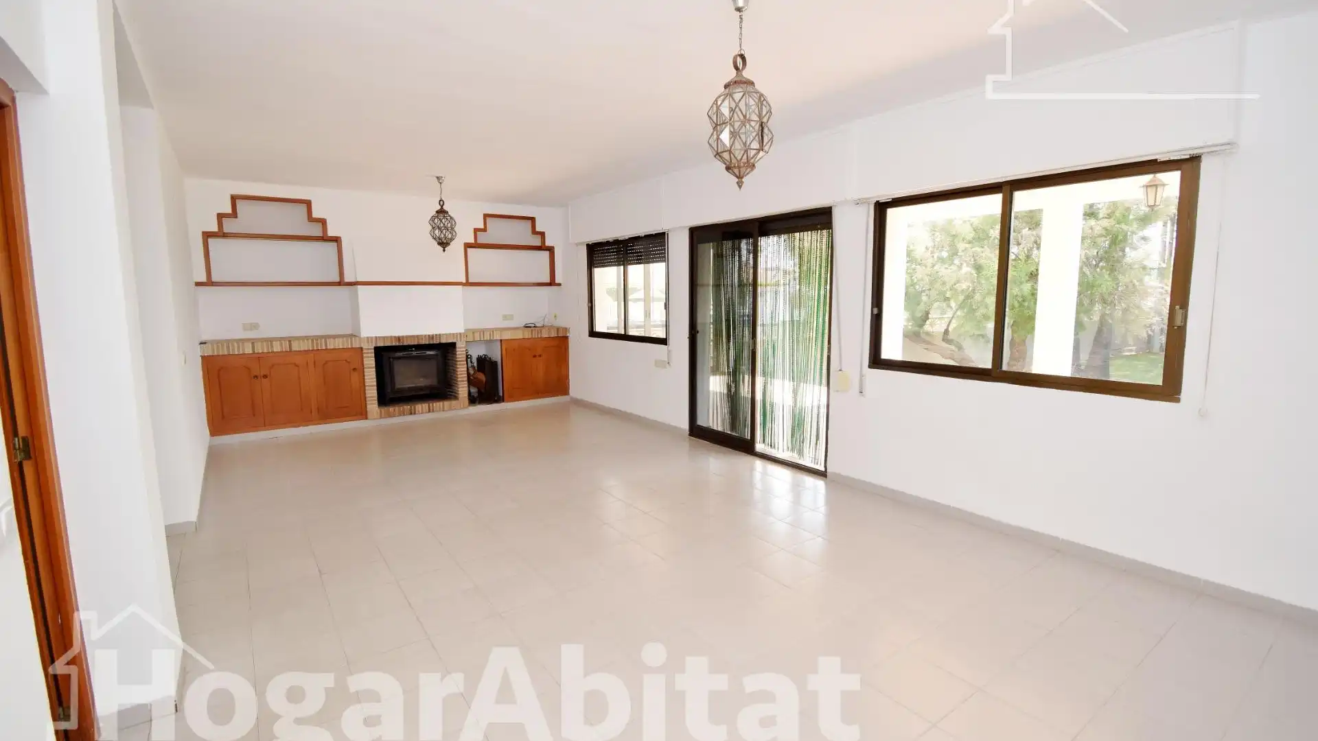 Sala de estar de Casa o chalet en venta en Almazora / Almassora con Calefacción, Jardín privado y Terraza