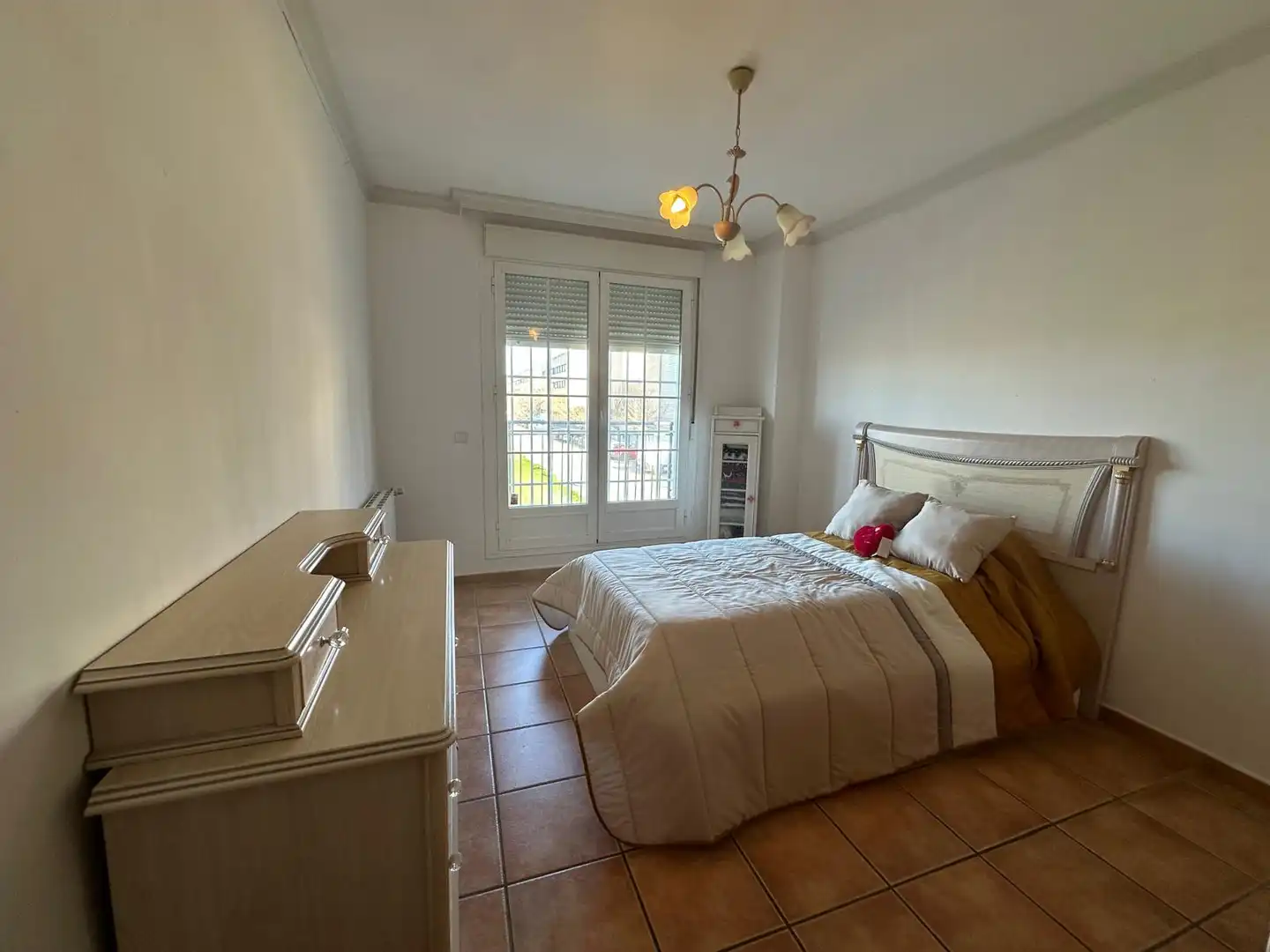 Schlafzimmer von Einfamilien-Reihenhaus zum Verkauf in Aranjuez mit Klimaanlage, Heizung und Terrasse