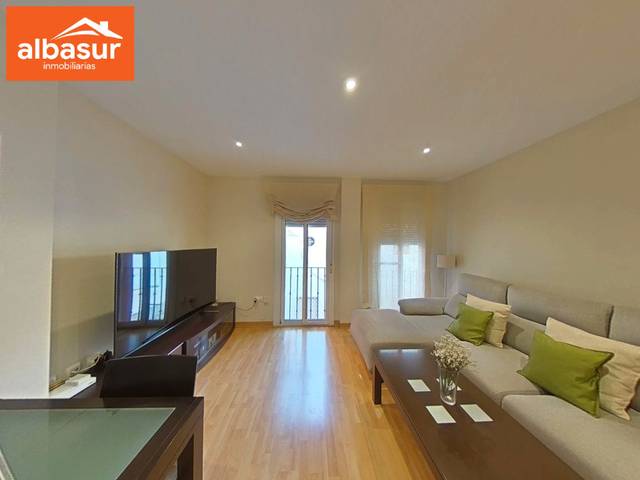 Piso en Venta en Triana Este