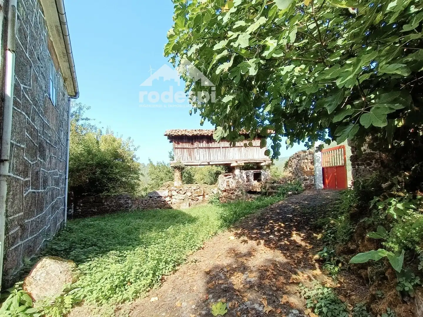Houses for sale in Padrenda  with Storage room and Furnished