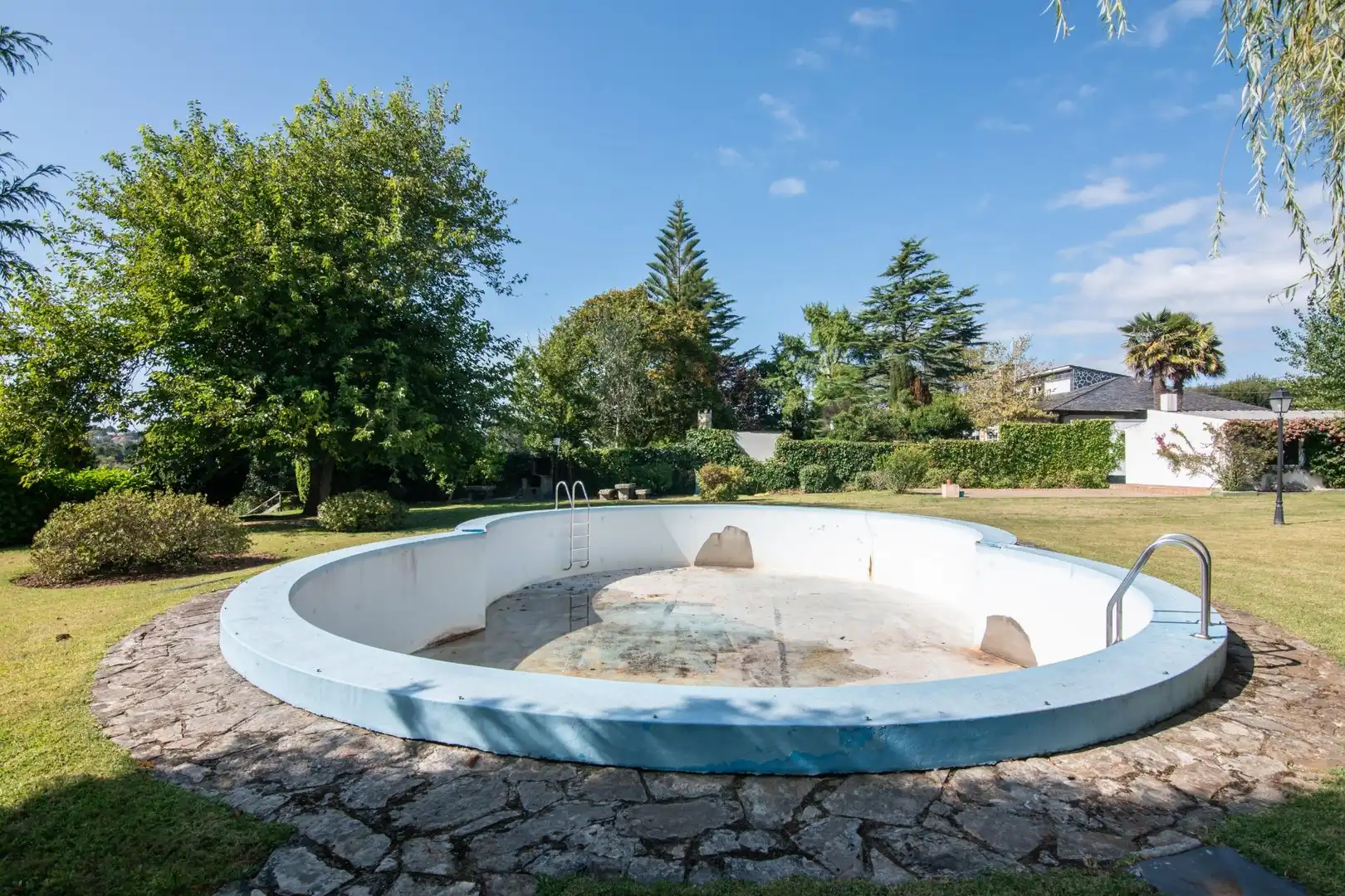 Schwimmbecken von Haus oder Chalet zum Verkauf in Oleiros mit Heizung, Privatgarten und Abstellraum