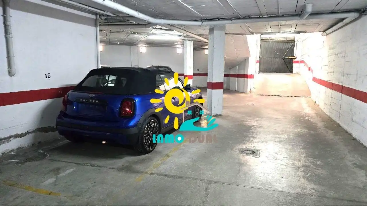 Aparcament de Apartament de lloguer en Badajoz amb Aire condicionat, Calefacció i Moblat