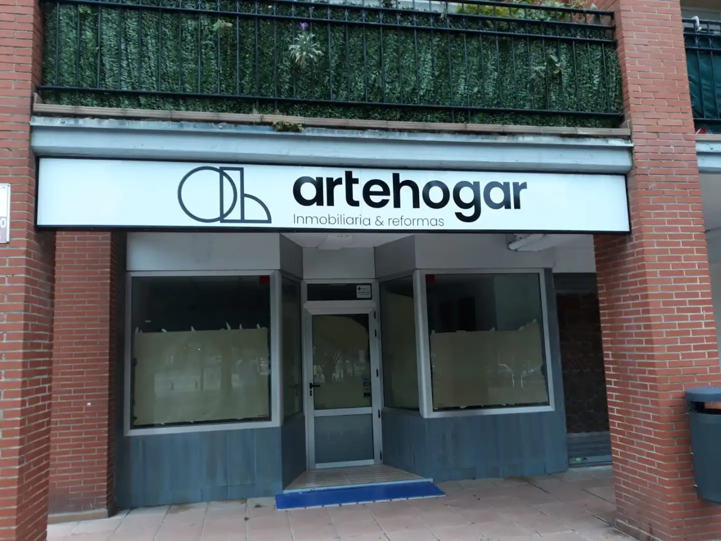 Geschaftsraum zur Miete in Santa Cruz de Bezana