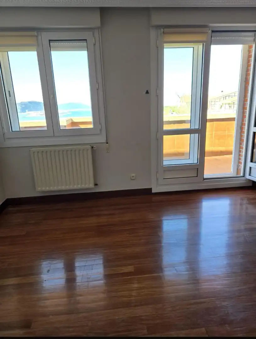 Dormitori de Àtic en venda en Getxo  amb Calefacció, Terrassa i Traster