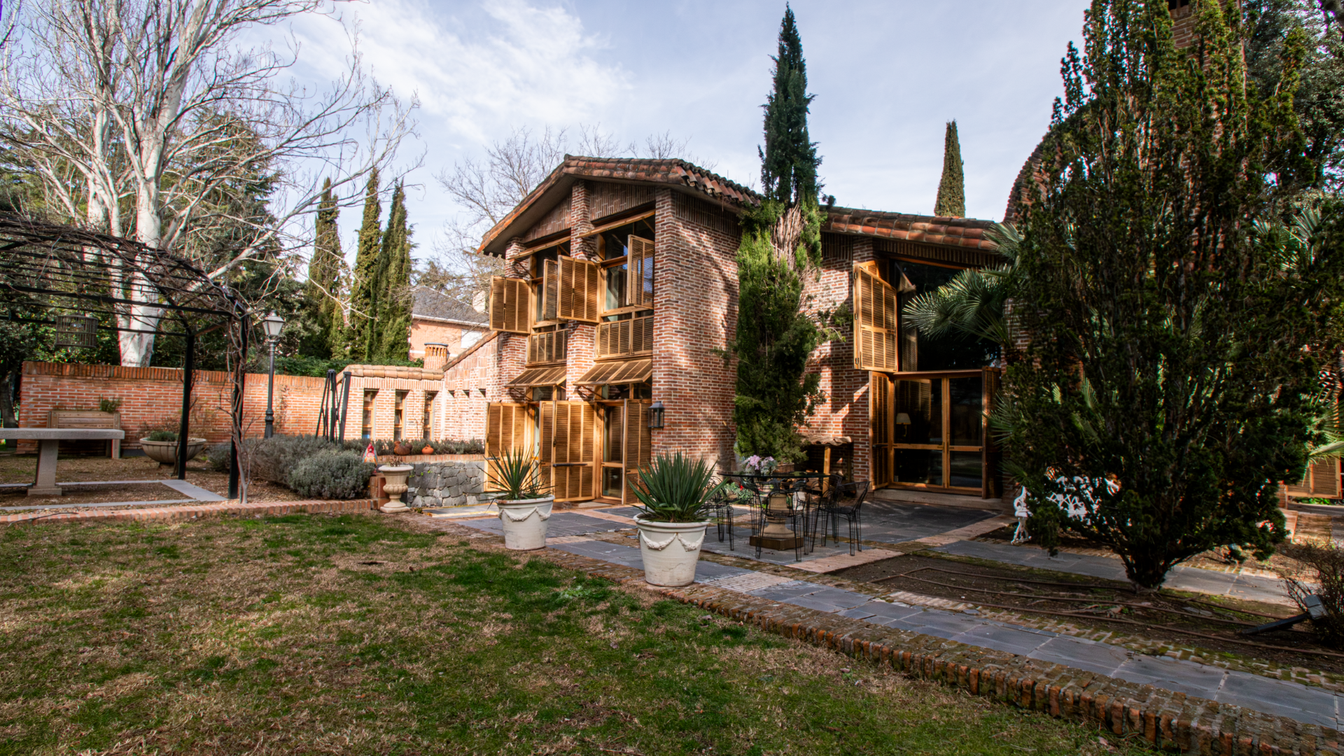 Jardín de Casa o chalet en venta en  Madrid Capital con Jardín privado y Piscina