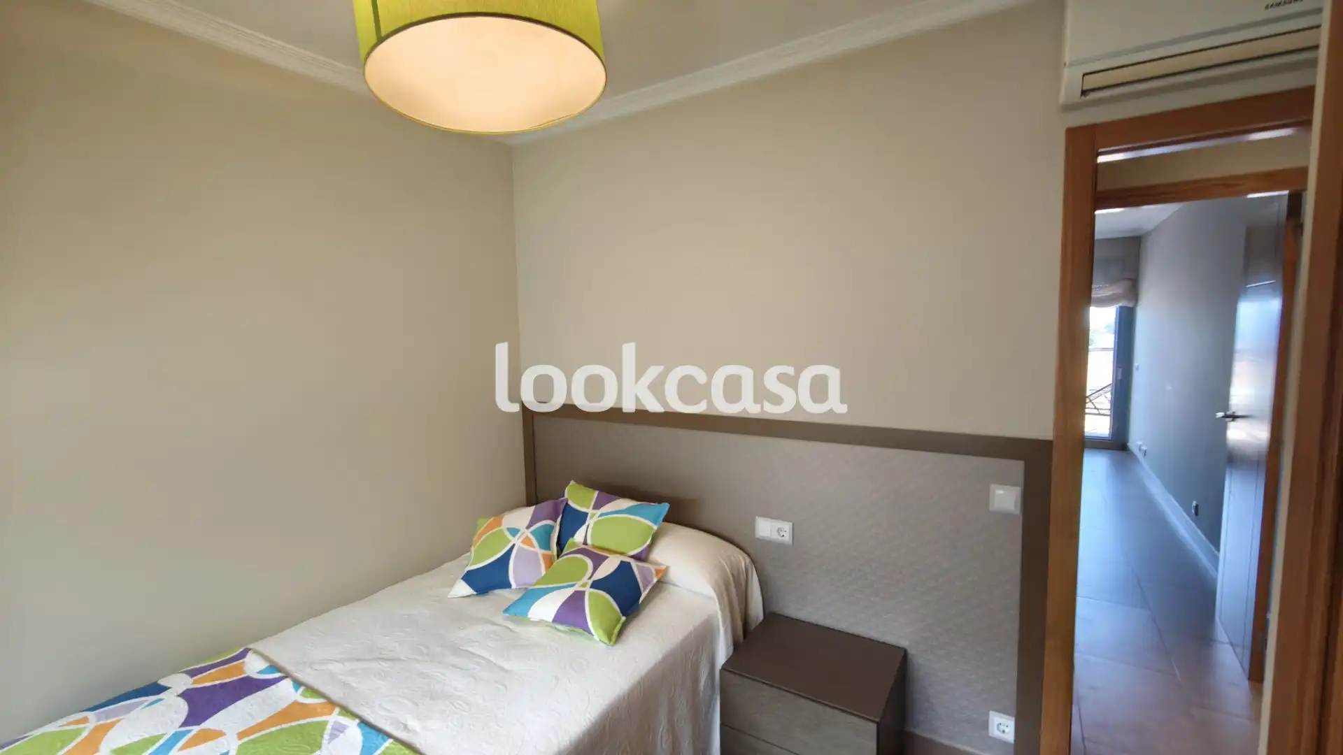 Habitación de Ático en venta en Sanxenxo con Aire acondicionado, Calefacción y Parquet
