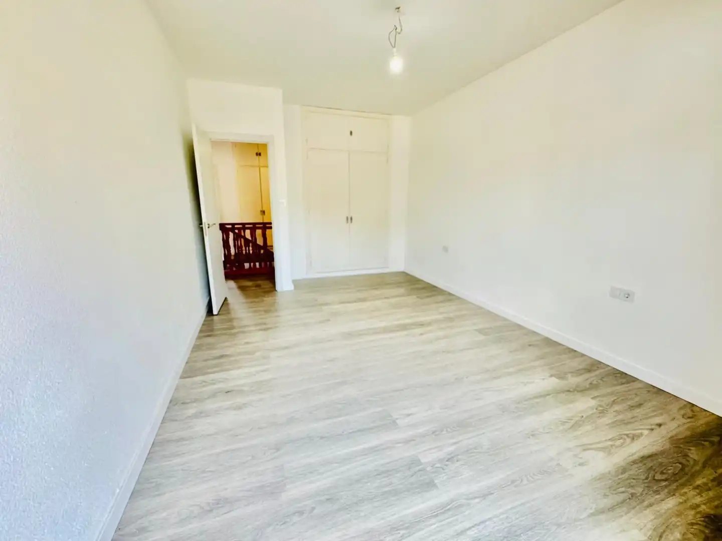 Houses for sale in Algeciras  with Private garden and Swimming Pool