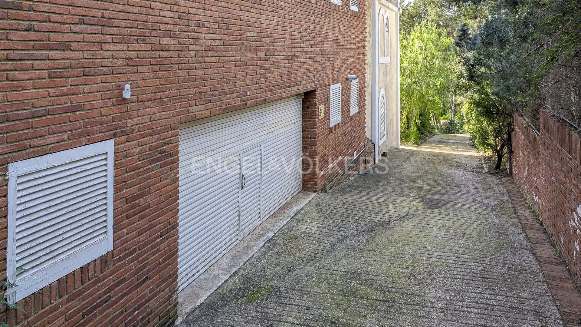 Vista exterior de Casa o xalet en venda en Tarragona amb Calefacció, Jardí privat i Parquet