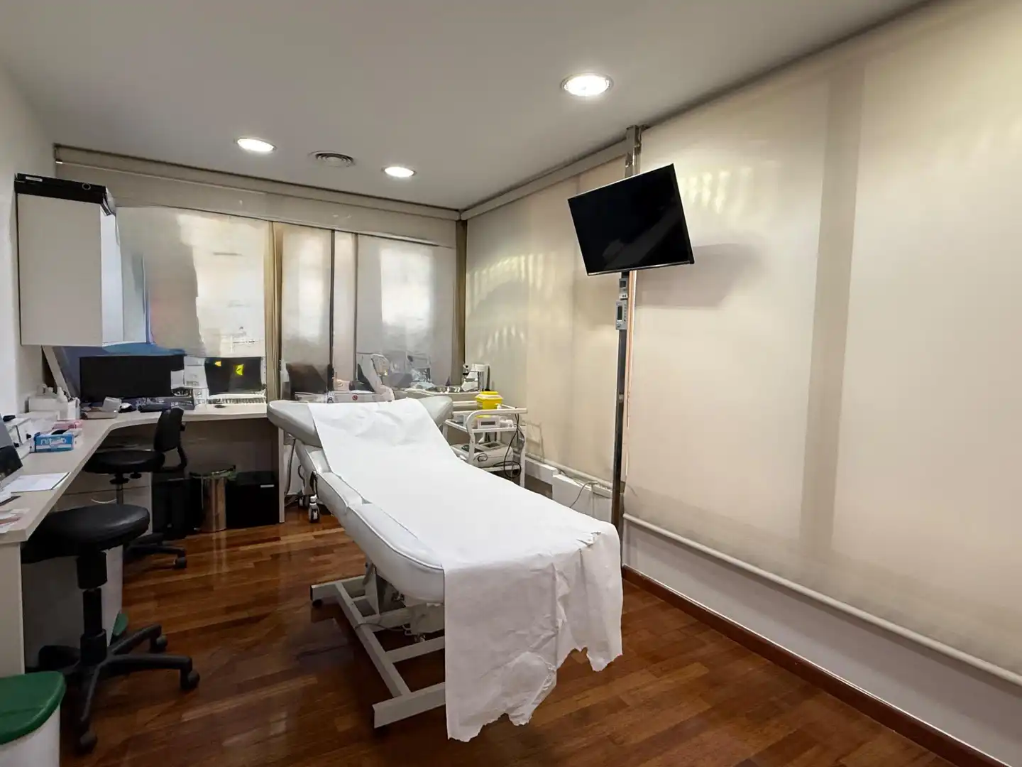 Schlafzimmer von Büro zur Miete in Barcelona