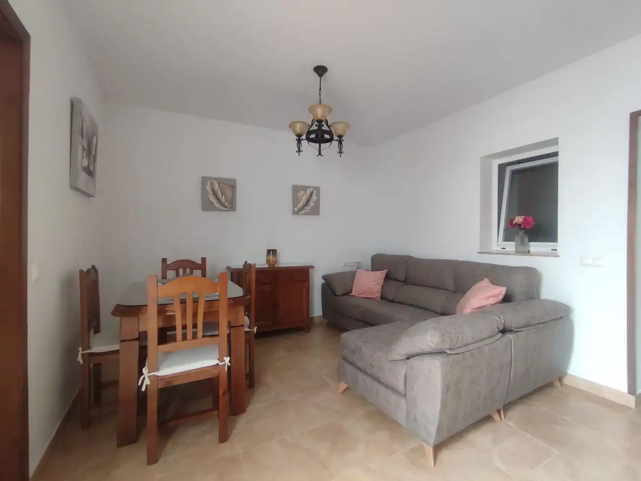Sala d'estar de Casa o xalet de lloguer en Conil de la Frontera amb Aire condicionat, Calefacció i Terrassa