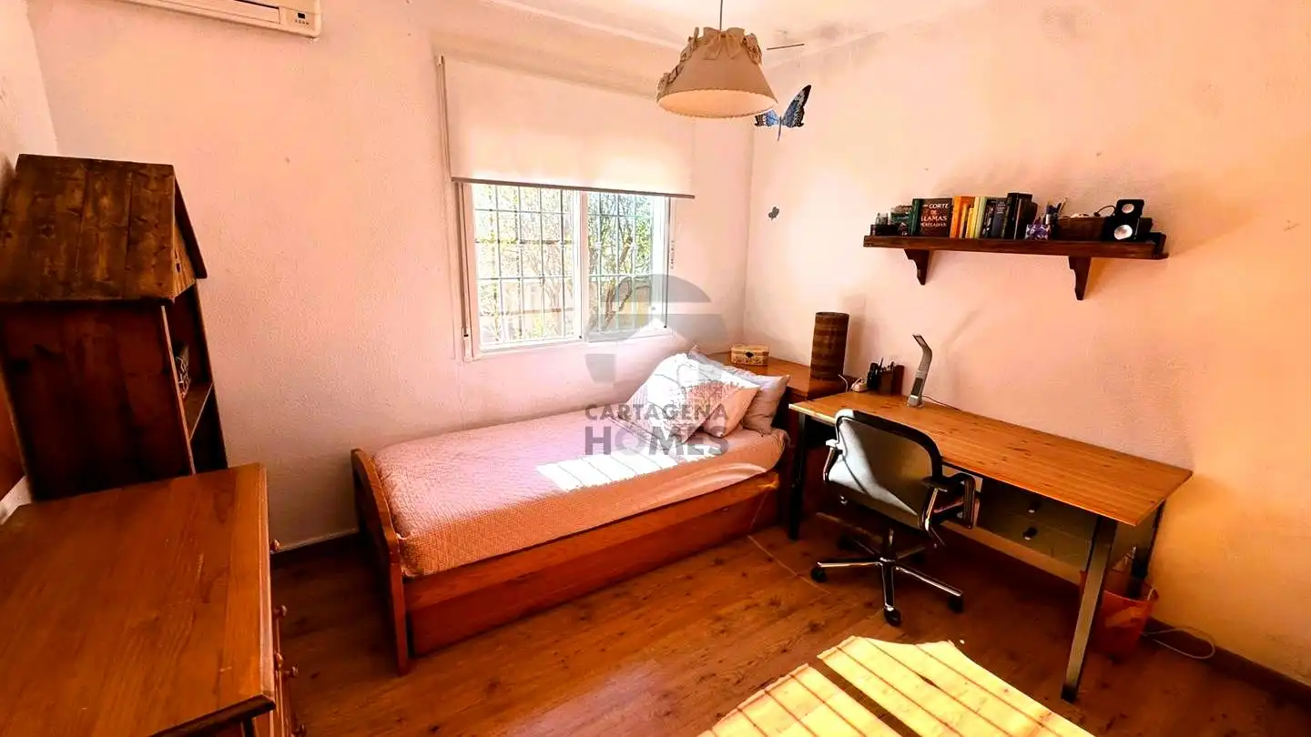 Habitación de Casa o chalet en venta en Cartagena con Aire acondicionado, Calefacción y Jardín privado