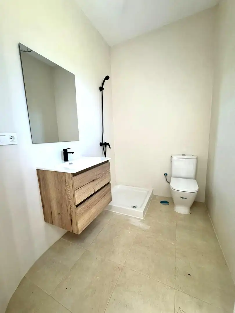 Baño de Casa o chalet de alquiler en Guillena con Aire acondicionado y Amueblado