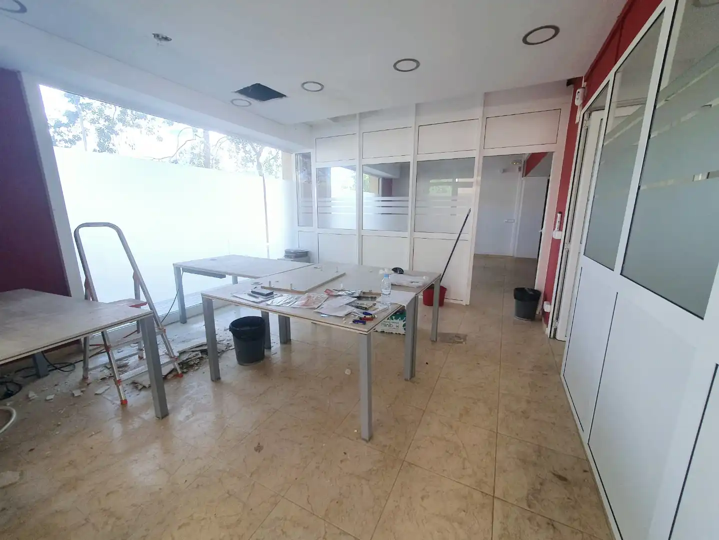 Commercial properties for rent in Piera  with Air Conditioner