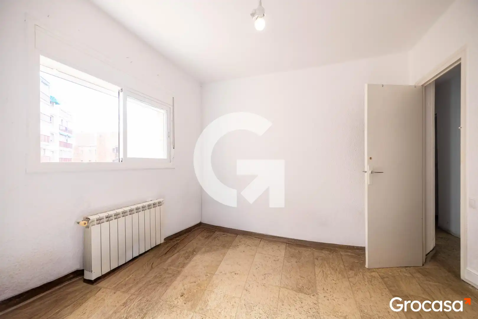 Piso con balcón en venta en CL SATURN, imagen 4