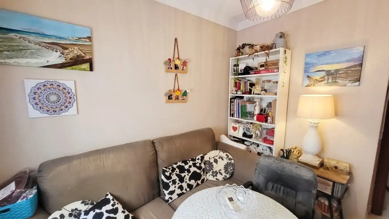 Sala de estar de Piso en venta en Rincón de la Victoria con Aire acondicionado, Trastero y Amueblado