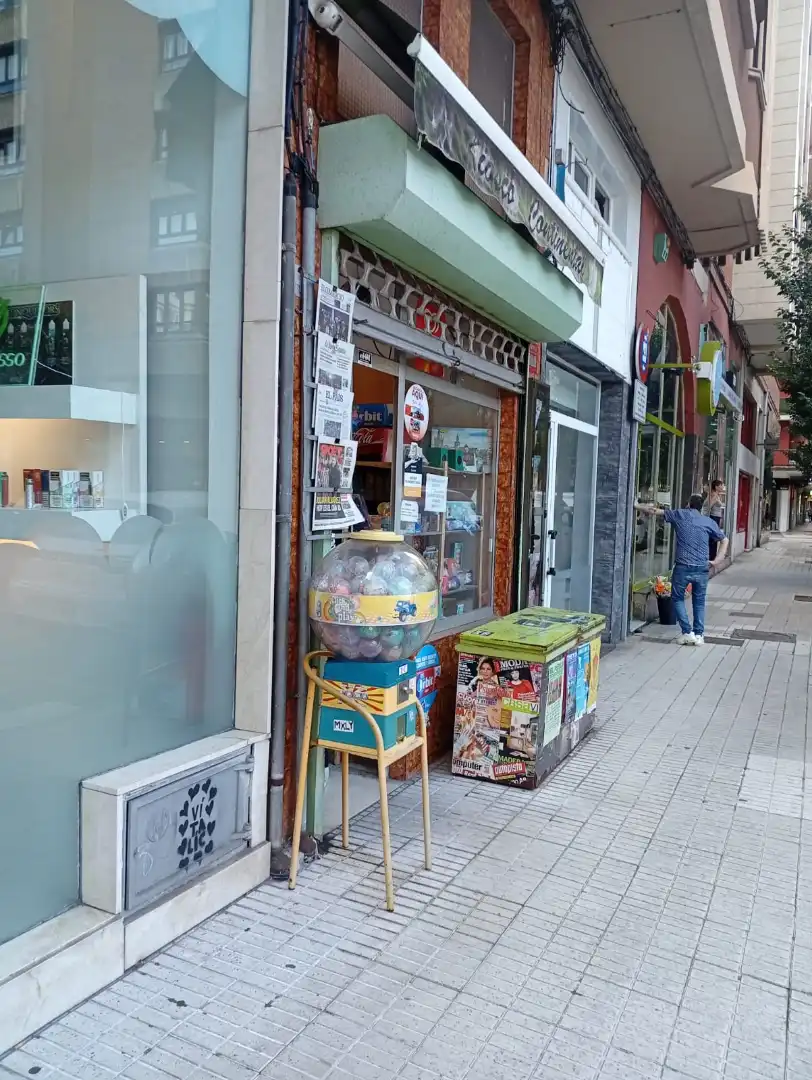 Business premises for transfer in Calle Vicente Innerarity, imagen 2