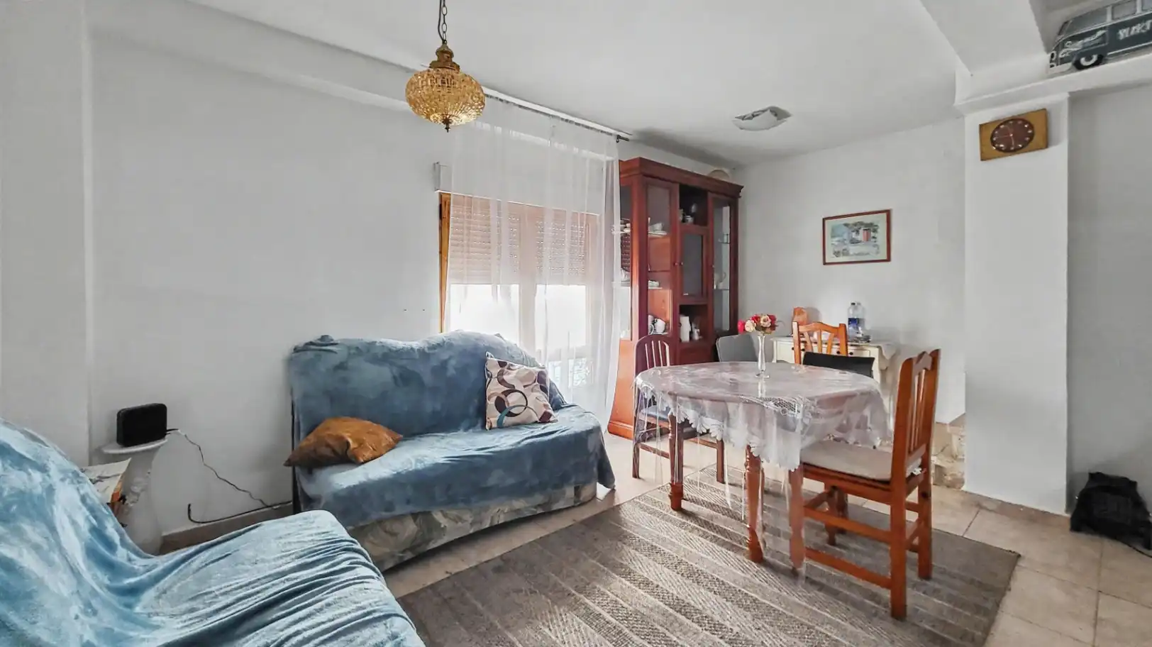 Living room of Houses for sale in Oliva  with Air Conditioner, Heating and Terrace