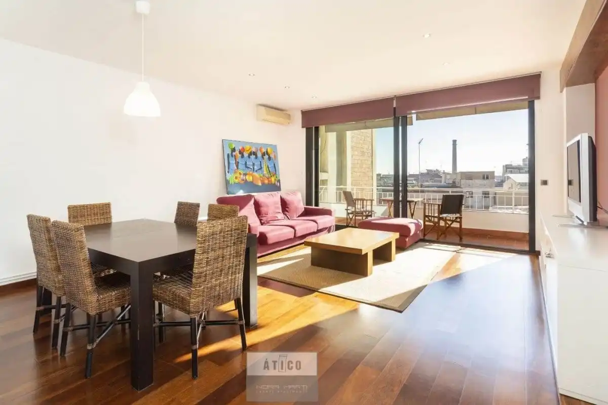 Living room of Flat for rent in Barcelona  with Air Conditioner, Heating and Parquet flooring