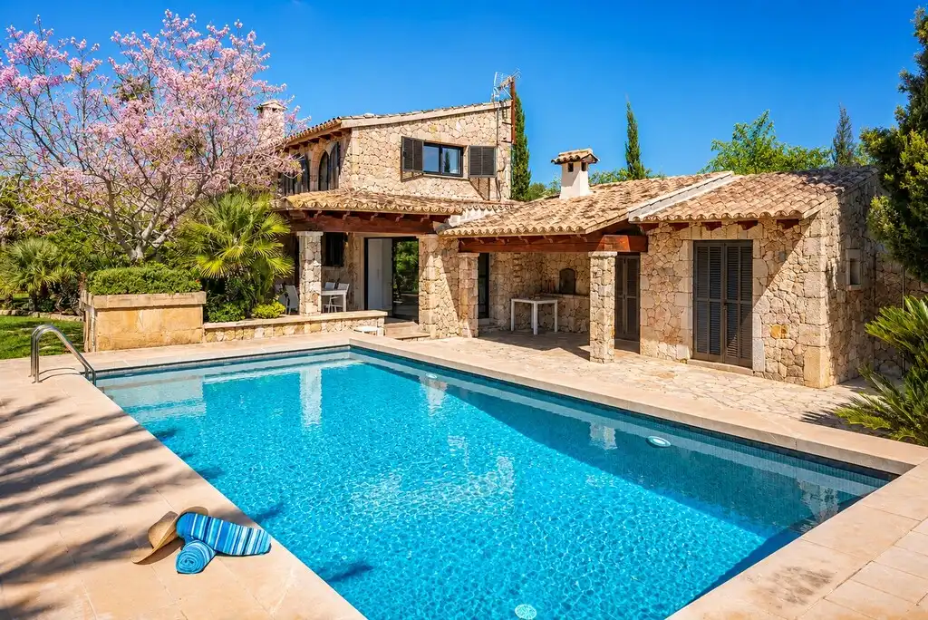 Casa rústica con piscina en venta en Pollença Poble