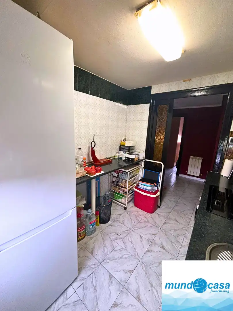 Cocina de Piso en venta en Zaragoza con Aire acondicionado, Calefacción y Amueblado