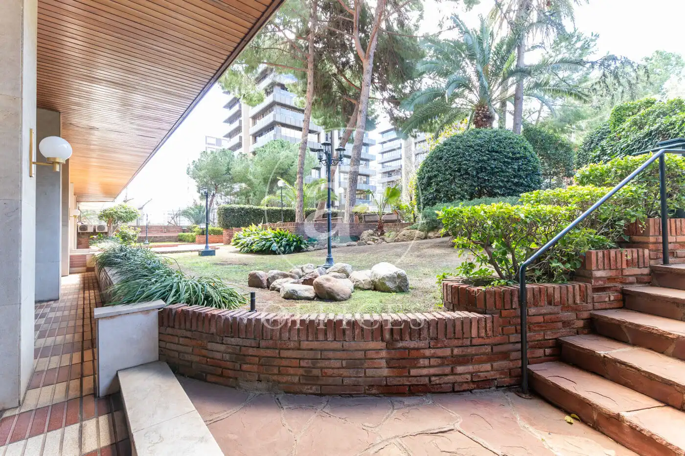 Garten von Büro zum Verkauf in Barcelona mit Klimaanlage