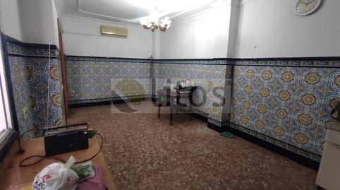 Foto 3 de Casa adosada en venda a Calle Murillo, Centro - Doña Mercedes, Dos Hermanas