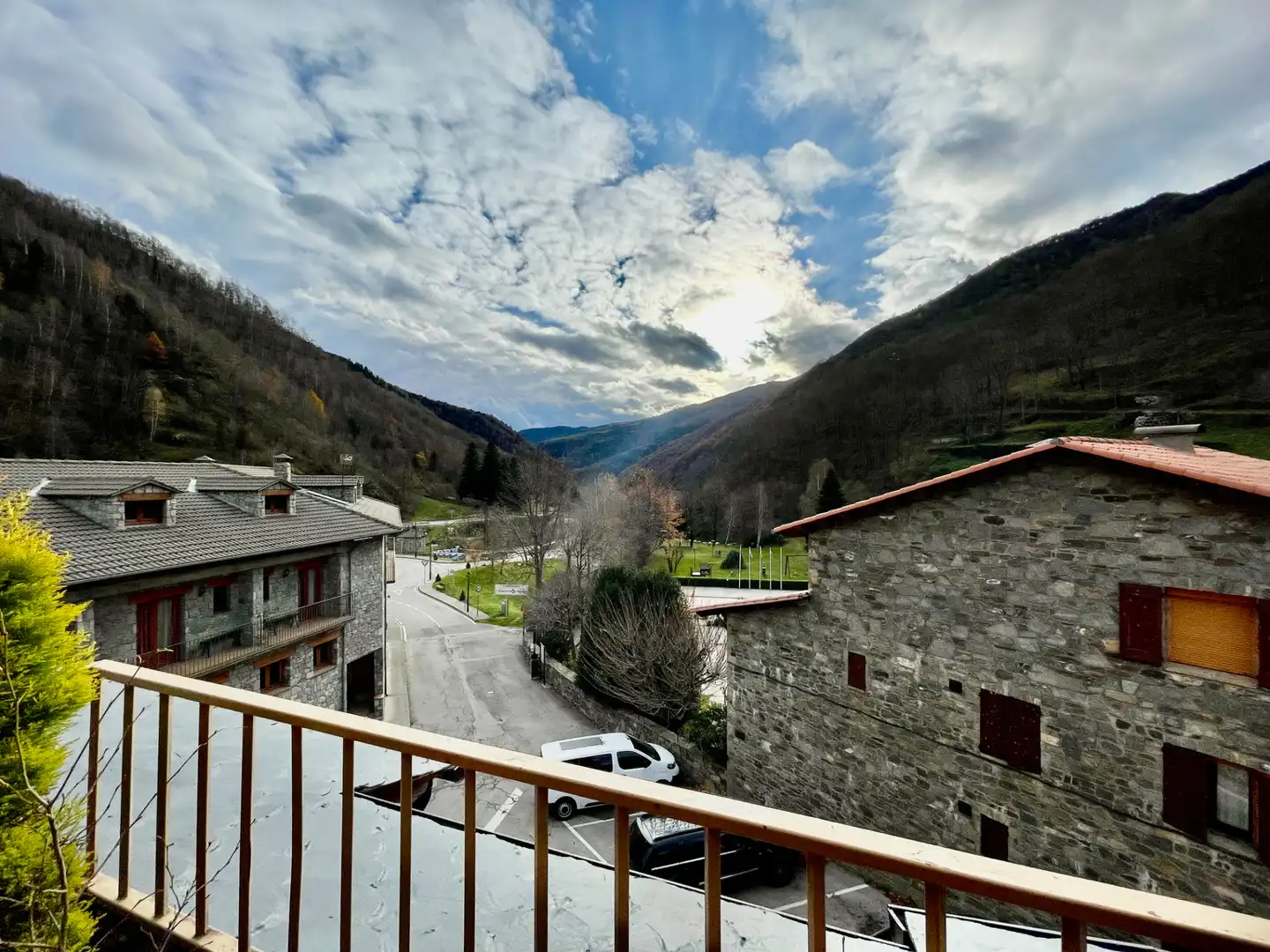 Vista exterior de Ático en venta en Setcases con Calefacción, Terraza y Amueblado