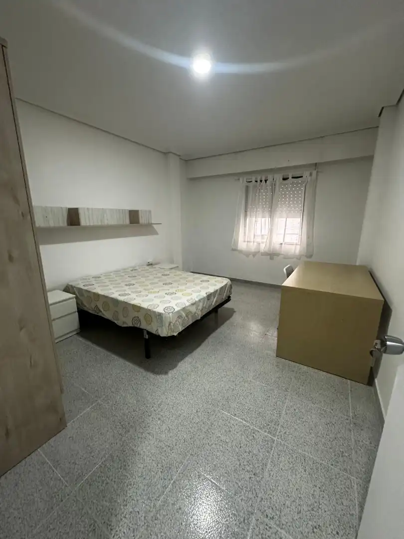 Bedroom of Flat for share in Jaén  with Air Conditioner, Furnished and Balcony
