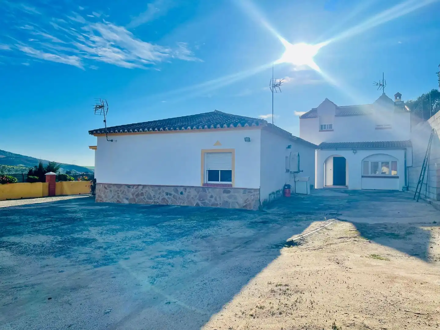 Vista exterior de Finca rústica en venta en Antequera con Jardín privado, Trastero y Piscina