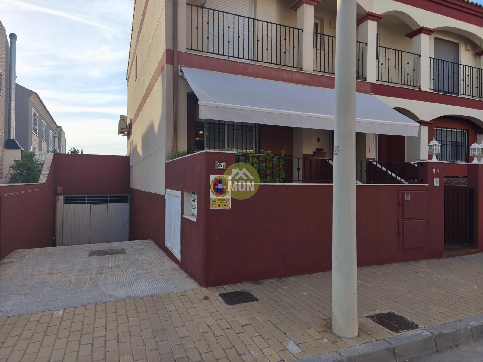 Casa adosada en venda a Moncófar Pueblo