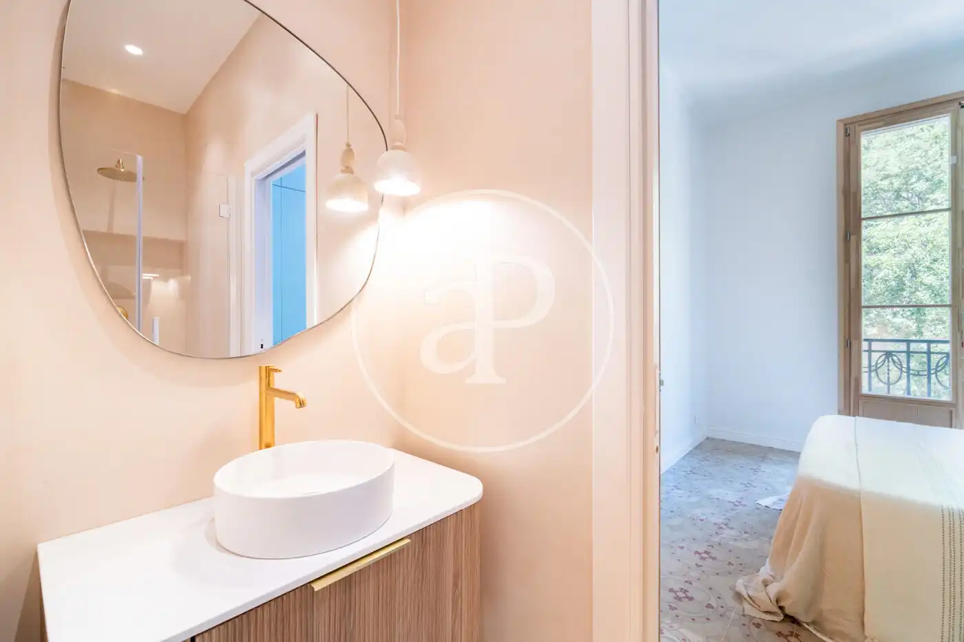 Baño de Piso en venta en Barcelona con Aire acondicionado, Calefacción y Terraza