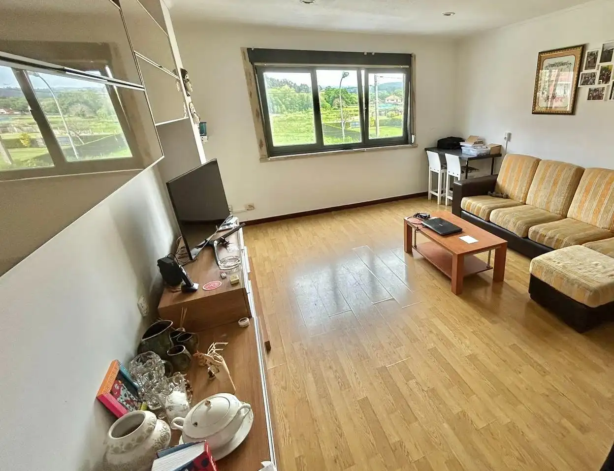 Living room of Flat for sale in Arteixo  with Heating, Parquet flooring and Storage room